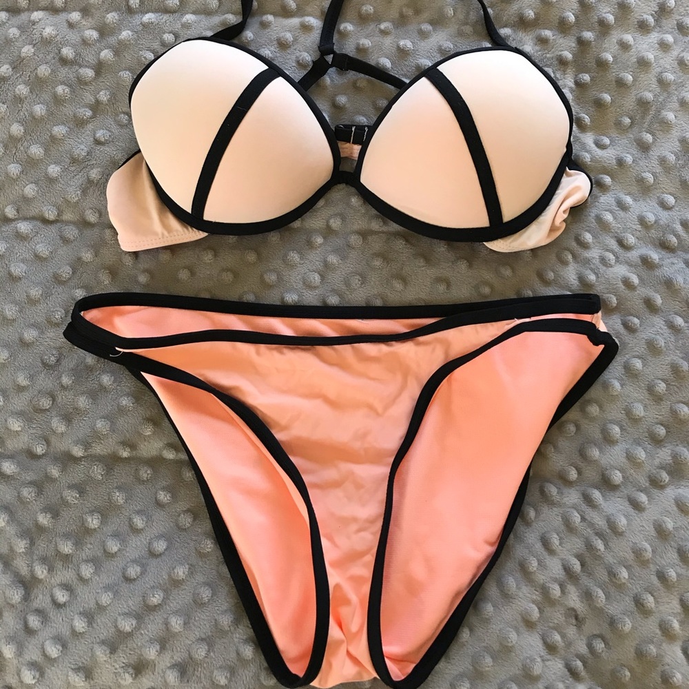 Color block bikini